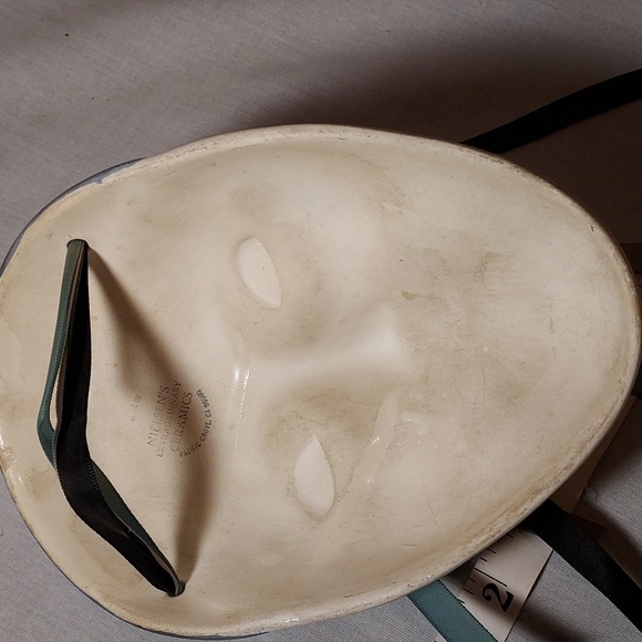 Vintage RARE Nielsen's Extraordinary Ceramics Closed Eye Face Mask Porcelain - Picture 6 of 7